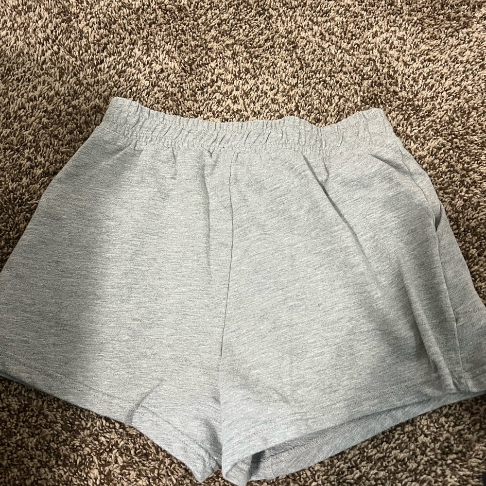 Universal thread shorts - Picture 2 of 3
